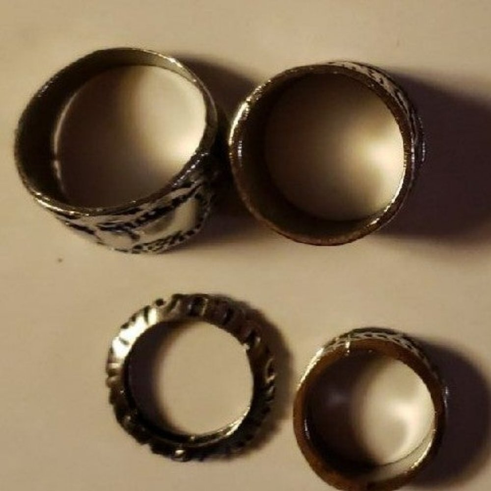 4 Gold-plated Woman's Rings - Picture 6 of 6